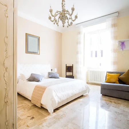 בית הארחה Nerva Cavour 4*