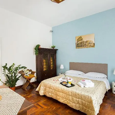 Nerva Cavour بيت ضيافة 4*