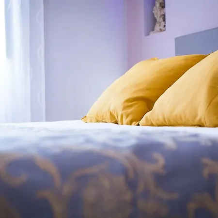 Nerva Cavour بيت ضيافة 4*